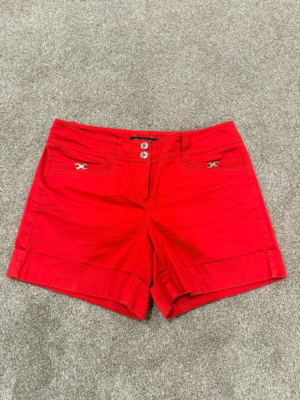 White House Black Market Red Women's Casual Cuffed Shorts Size 2